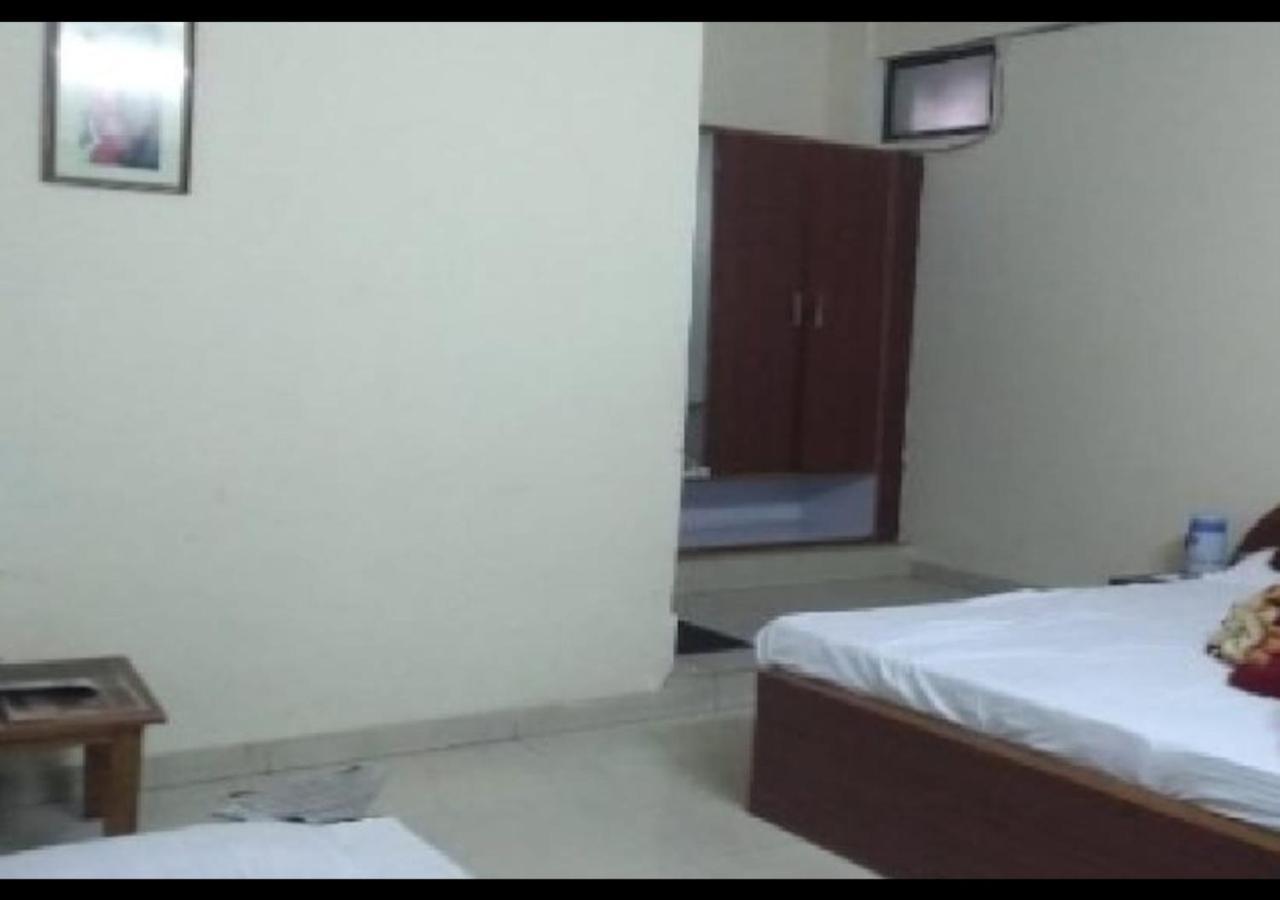 Hotel M. S. Palace By Wb Inn Agra  Buitenkant foto